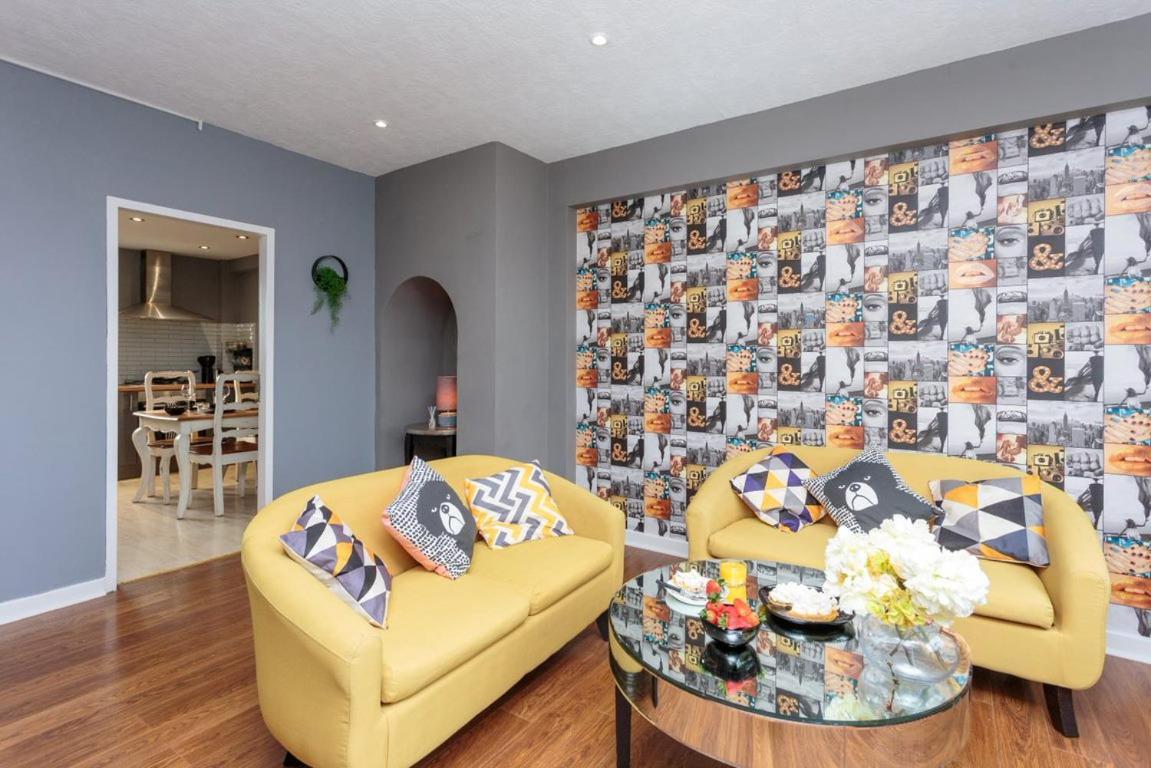 Gorgeous 3-Bed Flat, 15 Minutes To City Centre Edinburgh Eksteriør billede