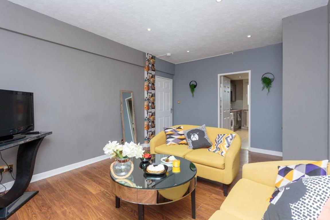 Gorgeous 3-Bed Flat, 15 Minutes To City Centre Edinburgh Eksteriør billede