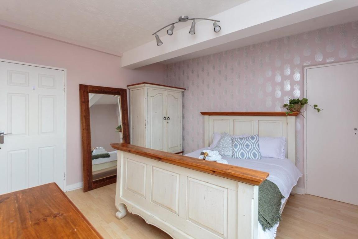 Gorgeous 3-Bed Flat, 15 Minutes To City Centre Edinburgh Eksteriør billede