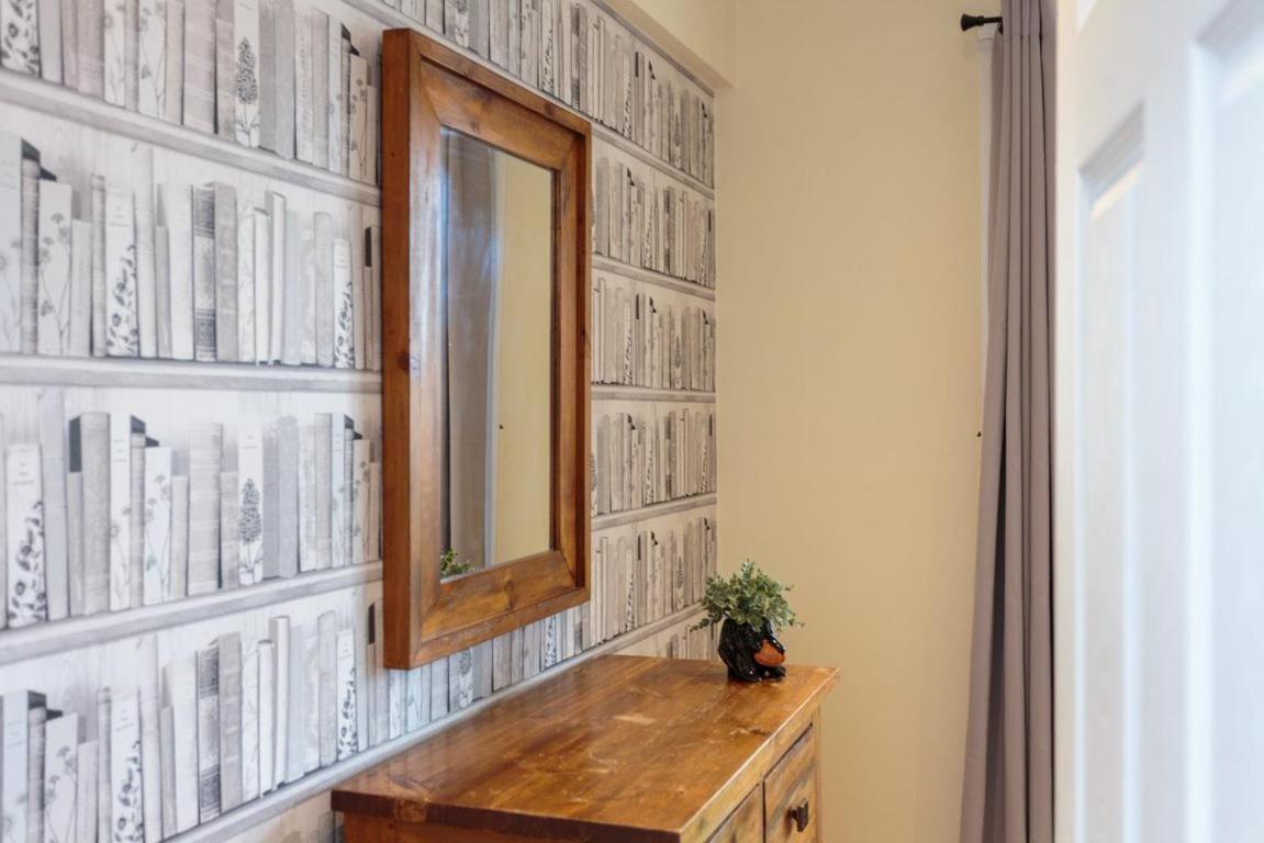 Gorgeous 3-Bed Flat, 15 Minutes To City Centre Edinburgh Eksteriør billede